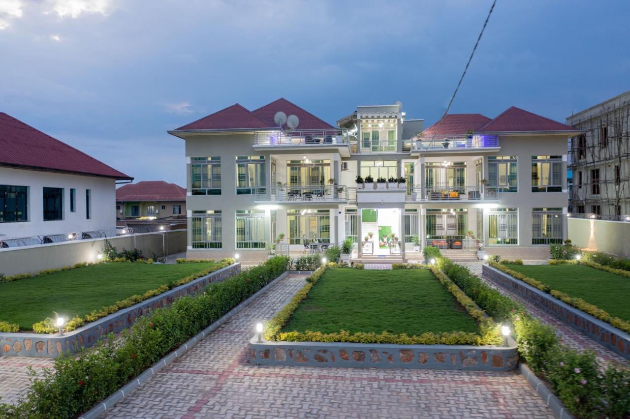 The City Block Apartment Бужумбура Екстериор снимка