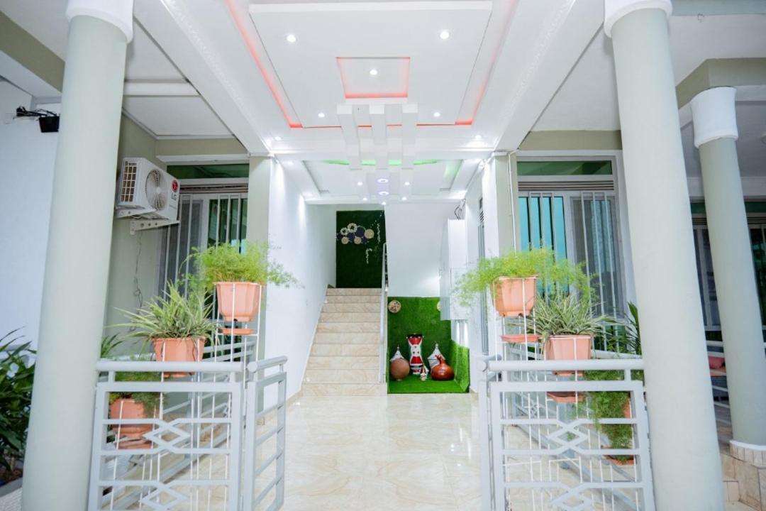 The City Block Apartment Бужумбура Екстериор снимка