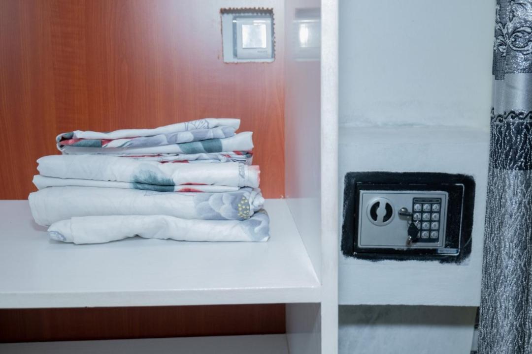 The City Block Apartment Бужумбура Екстериор снимка