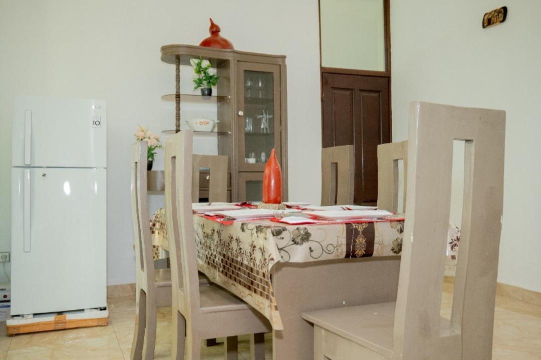 The City Block Apartment Бужумбура Екстериор снимка