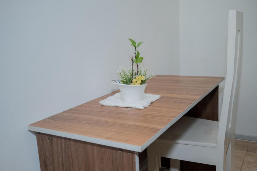 The City Block Apartment Бужумбура Екстериор снимка